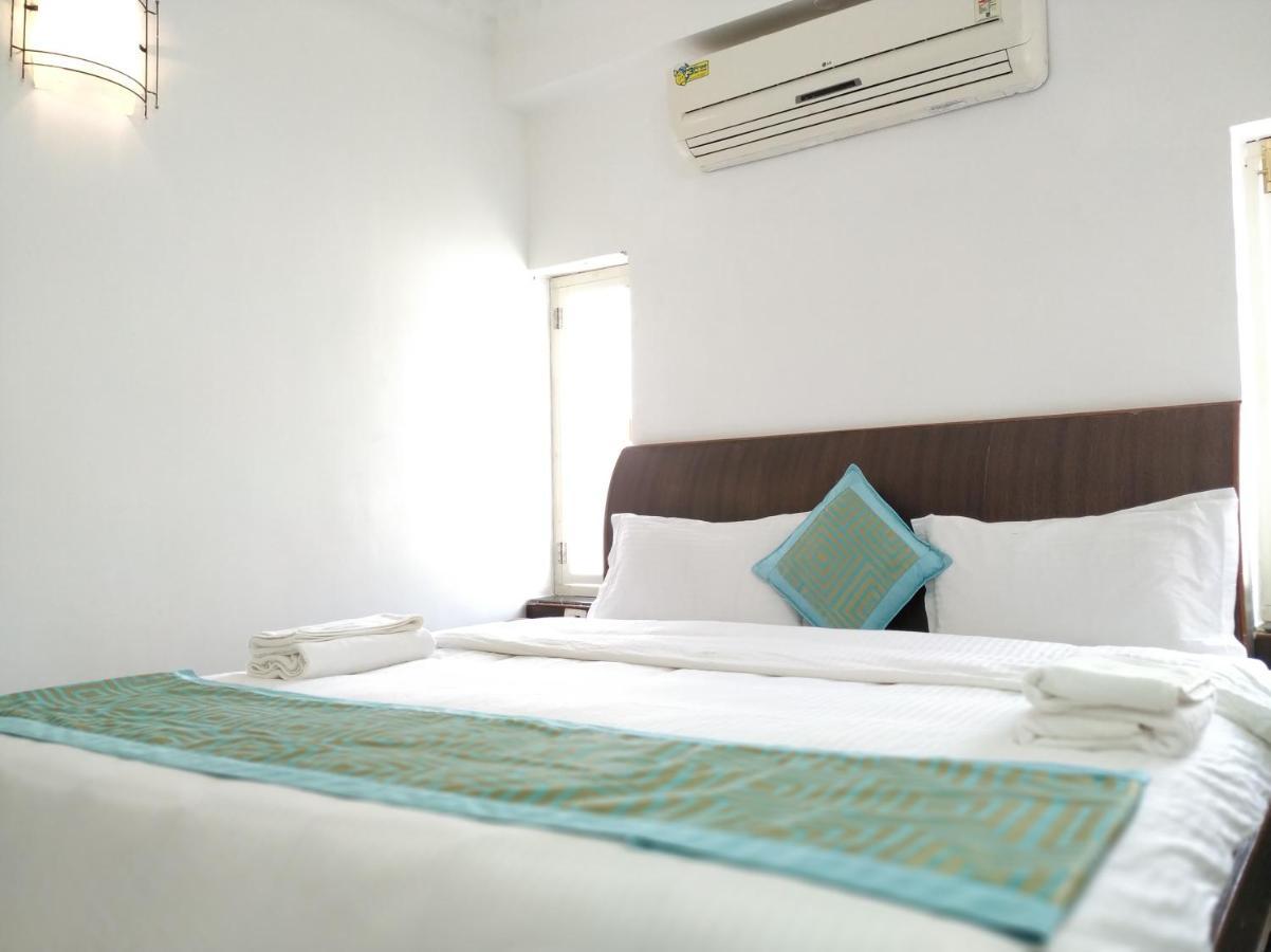 Aum Hotel Puttaparthi Zewnętrze zdjęcie