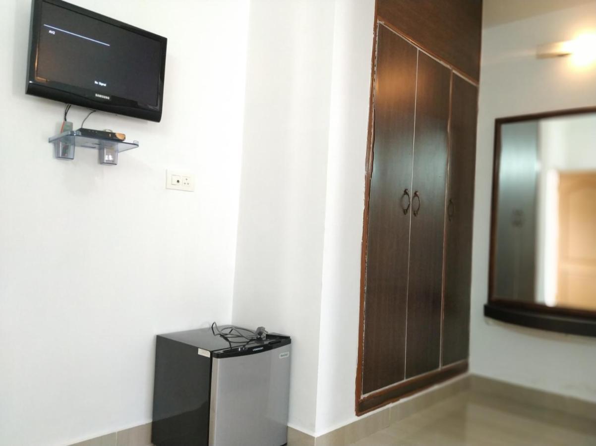 Aum Hotel Puttaparthi Zewnętrze zdjęcie