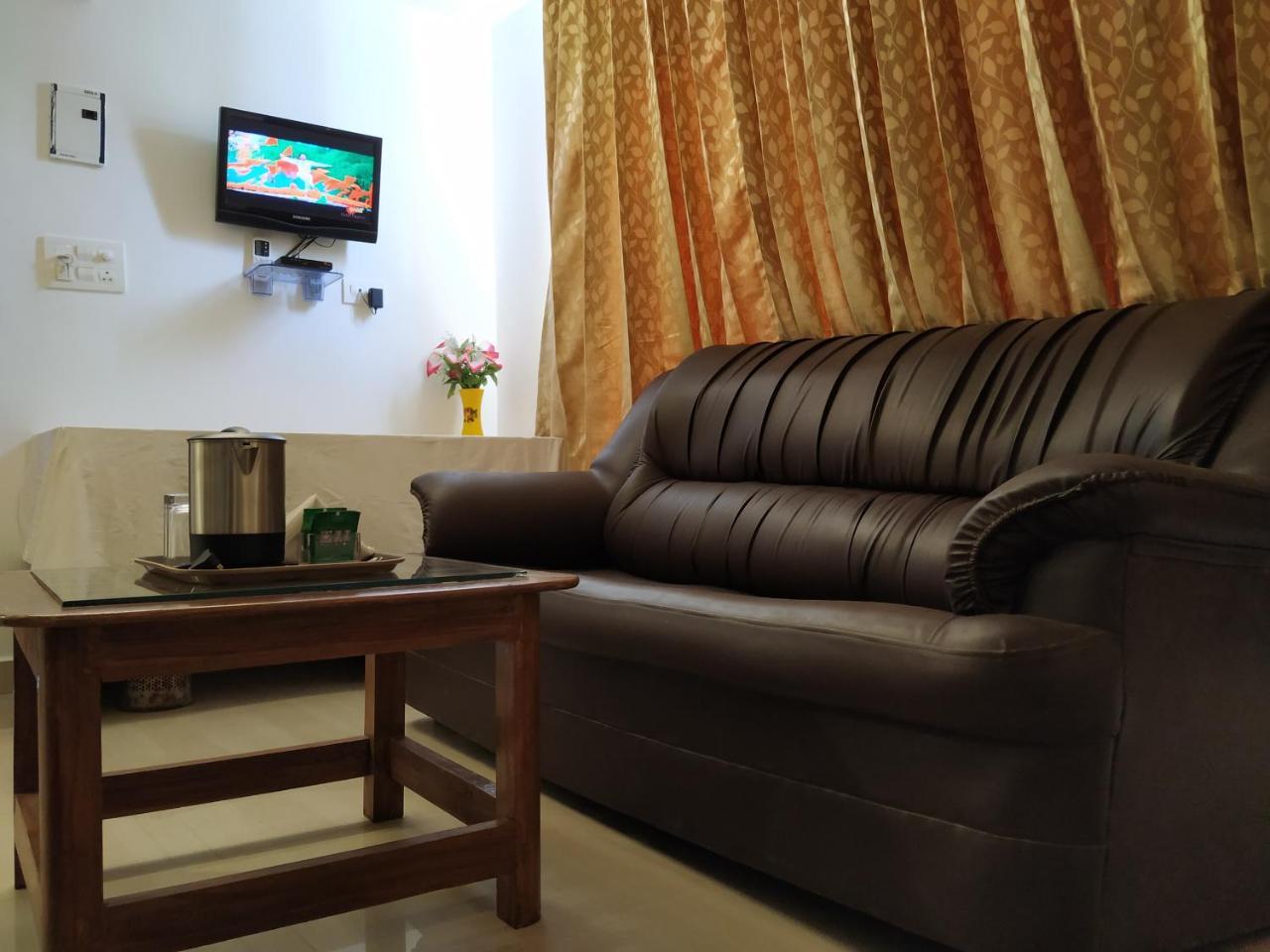 Aum Hotel Puttaparthi Zewnętrze zdjęcie